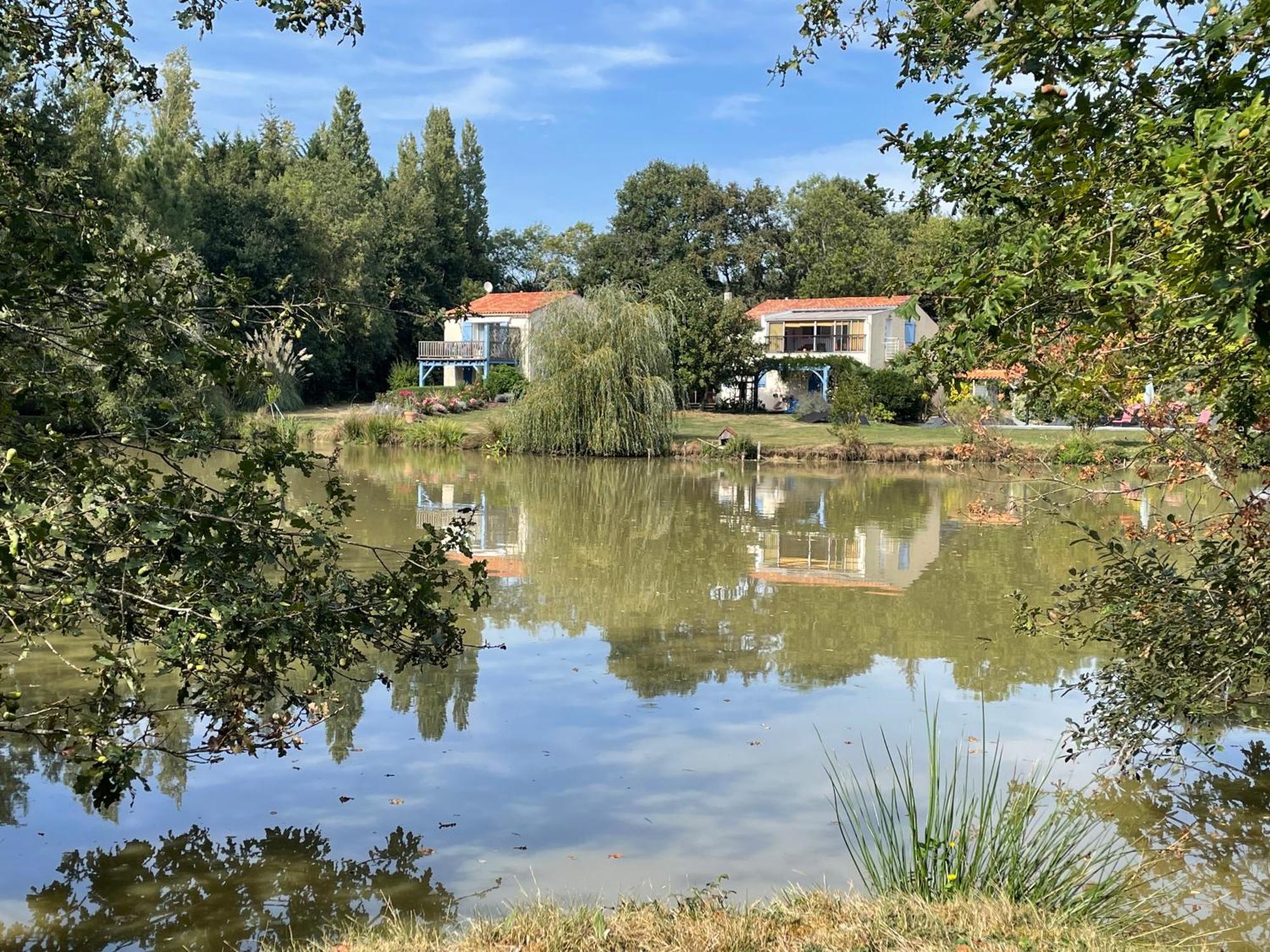 Gite Douceur De Vivre Saint-Avaugourd-des-Landes Zewnętrze zdjęcie